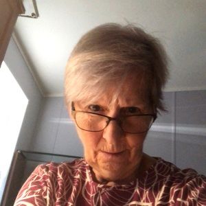 Meet your Posher, Annette